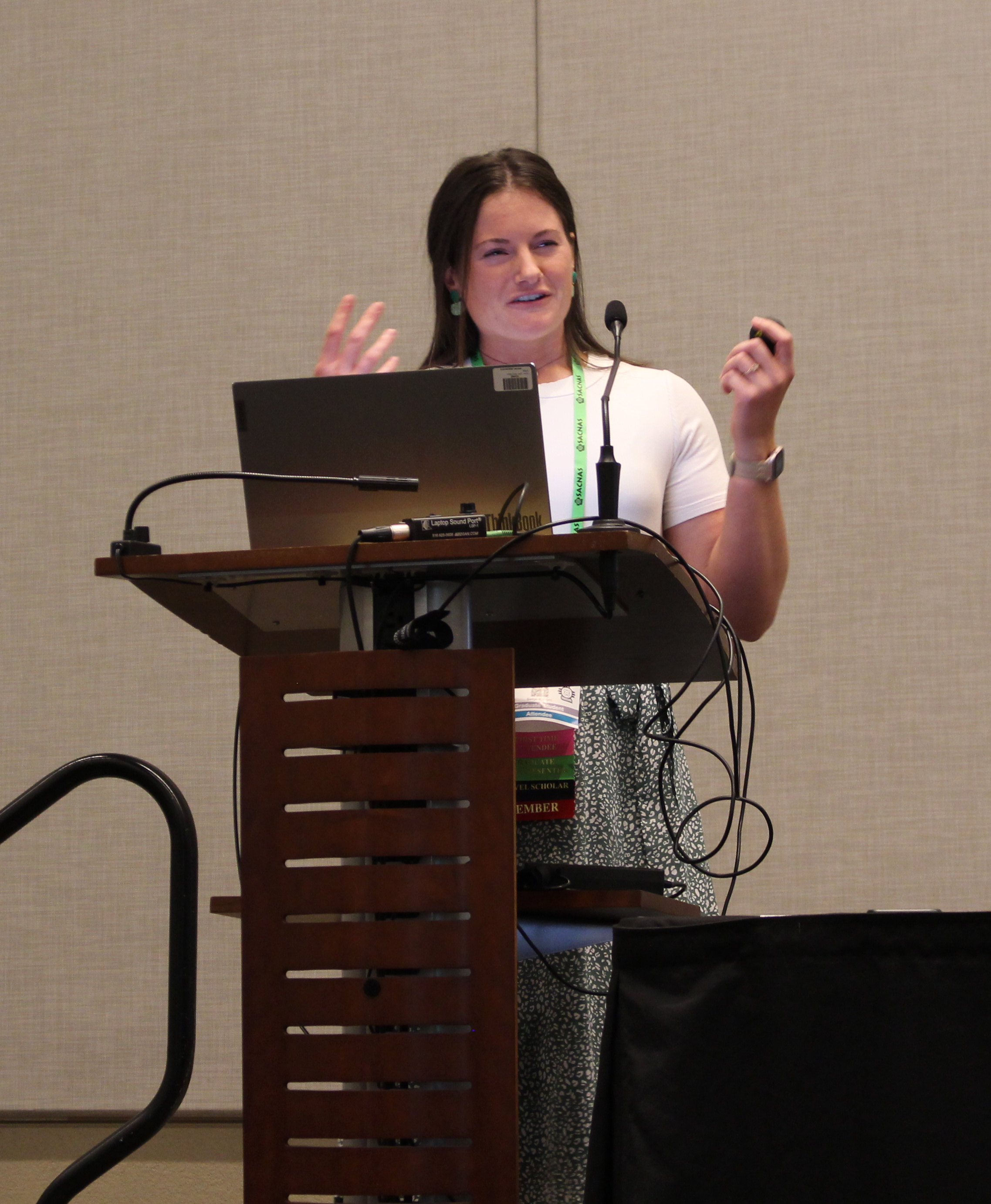 Janette Watkins presenting at SACNAS